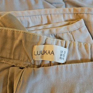 Super fun LUUKAA cropped pants